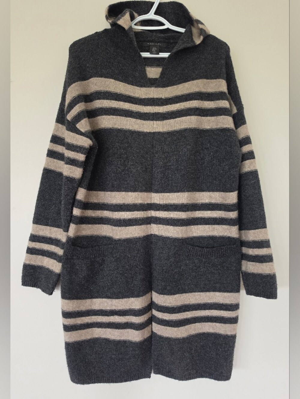 Tahari Charcoal & Beige Striped Hooded Sweater Coat Women's Medium Wool Blend.